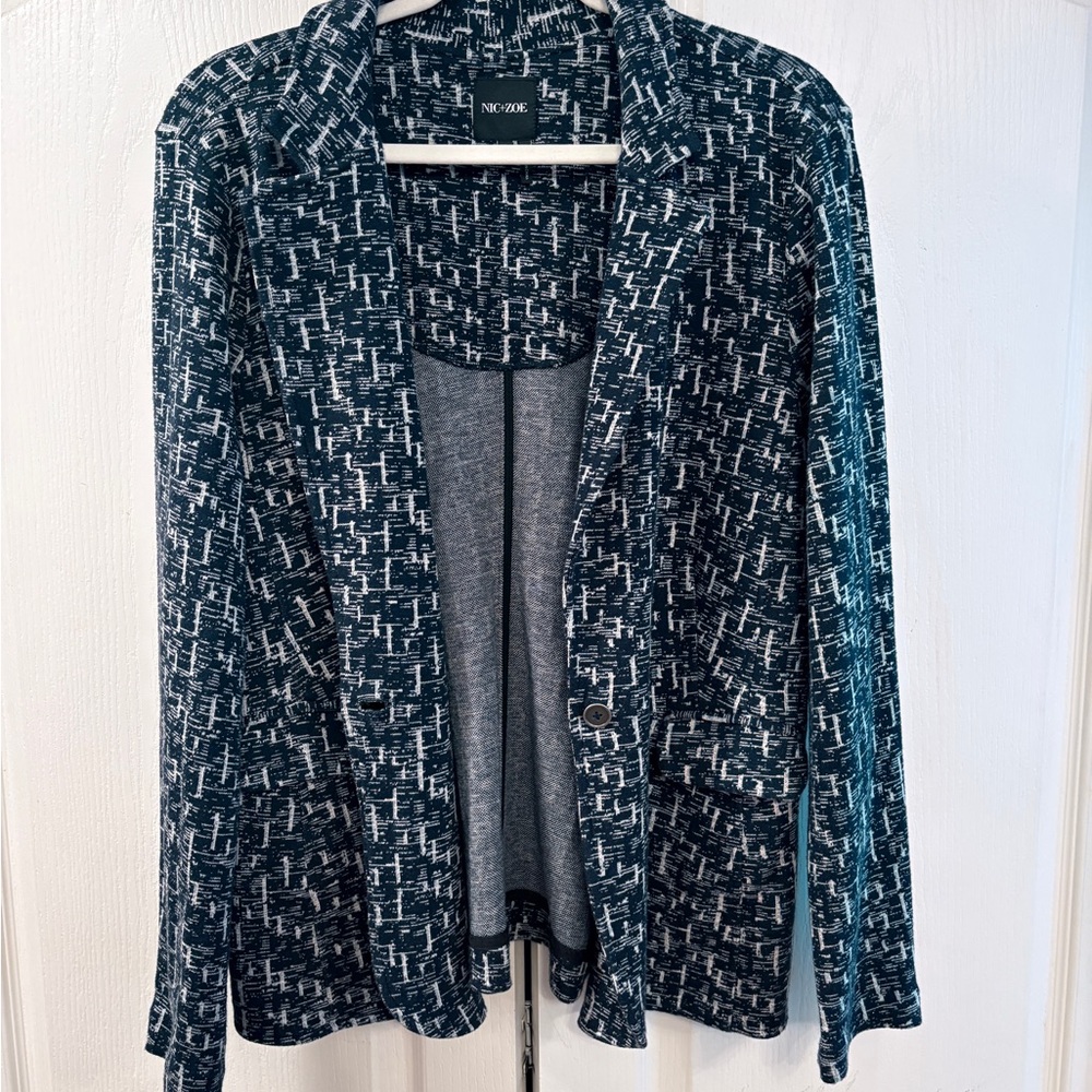 Nice & Zoe Women's Blue & White XL Jacket